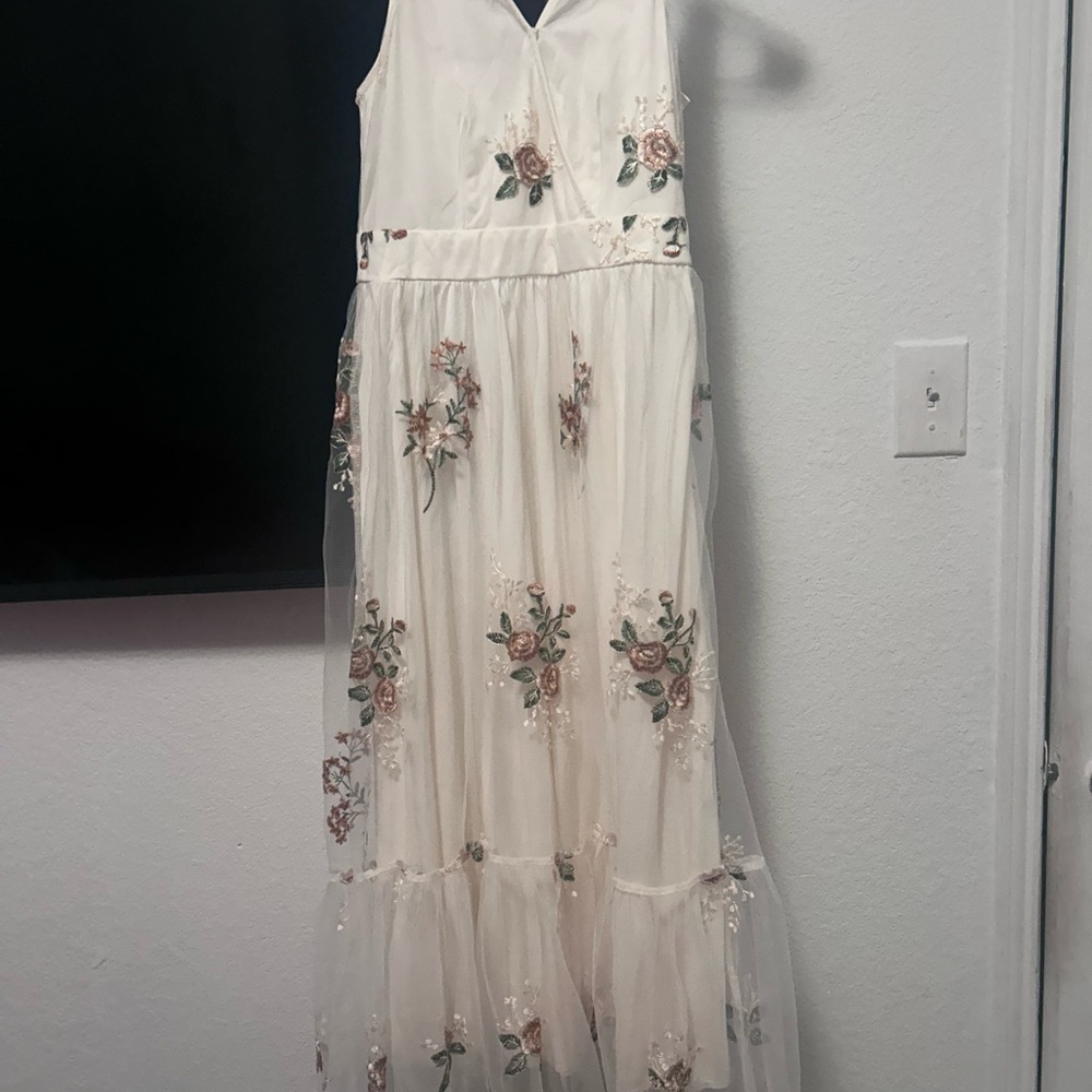 Floral Embroidered Maxi Dress - Cream